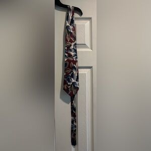 Windsor Floral Patterned Tie in Red and Blue